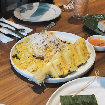 Star Leaf - Pineapple Fried Rice - Asian Fusion Near Me - Pasadena, California Star Leaf - Pineapple Fried Rice - Asian Fusion Near Me - Pasadena, California