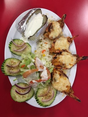 Luizon Mariscos y Sushi by null