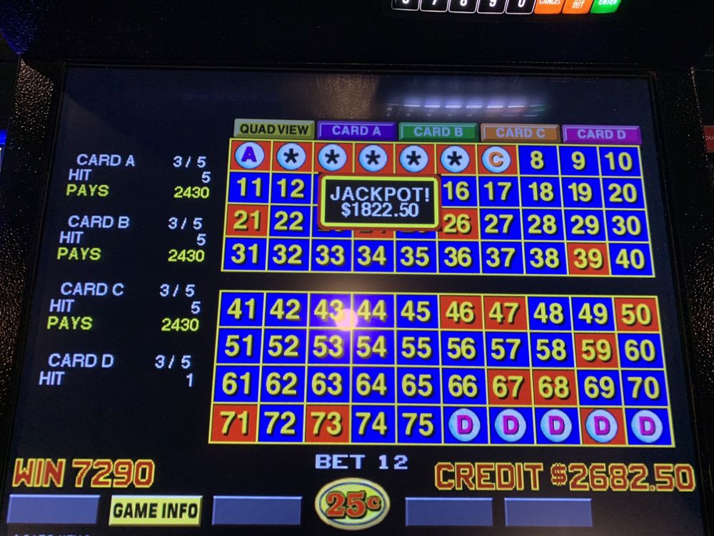 KICKERS GAMING & SPORTS BAR Updated August 2024 61 Photos & 39