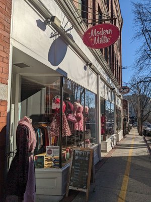 Modern Millie by null