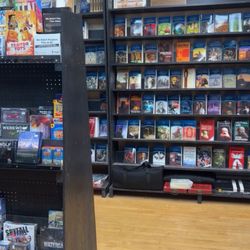 Griffon Bookstore - Books and games