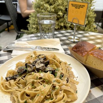 Forma Pasta Factory - Fettuccine Funghi - Italian Near Me - Brooklyn, New York