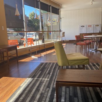 Mea Cuppa Coffee Lounge - Seating area - Coffee & Tea Near Me - Charleston, West Virginia