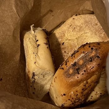 The Hot Bagel Shop - Bakeries Near Me - Houston, Texas