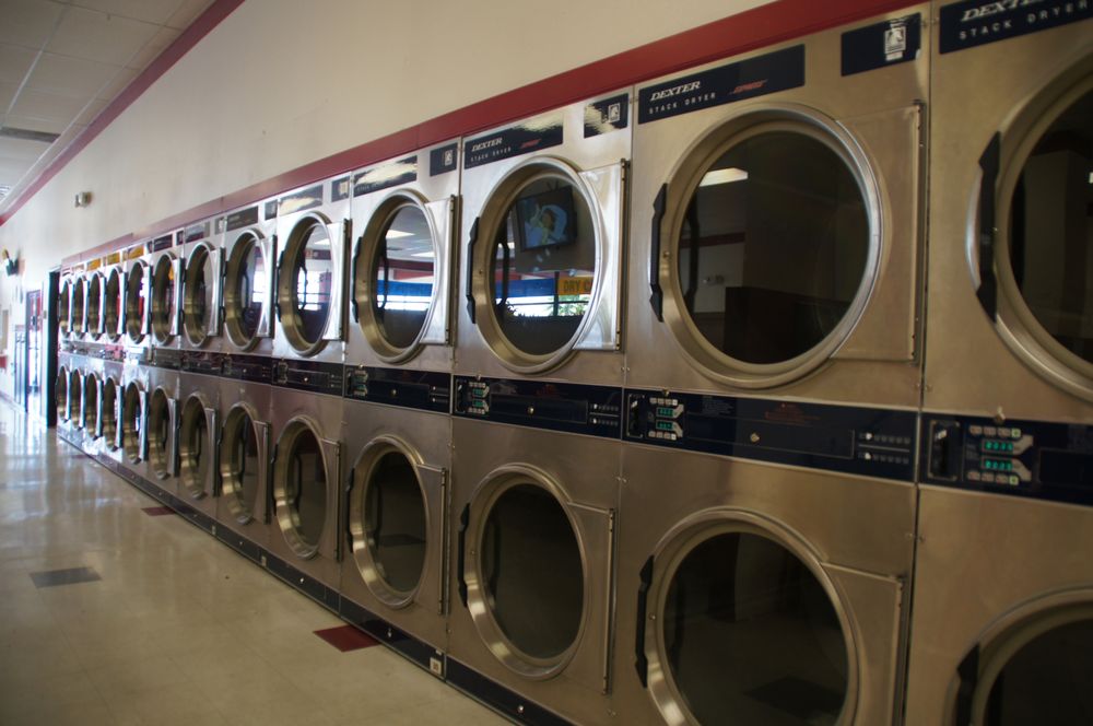 SPLASH LAUNDROMAT Updated May 2024 3750 E Desert Inn Rd, Las Vegas