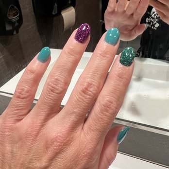 Sunday Nails Lounge - Gel dip manicure by Hannah - Nail Salons Near Me - San Diego, California Sunday Nails Lounge - Gel dip manicure by Hannah - Nail Salons Near Me - San Diego, California