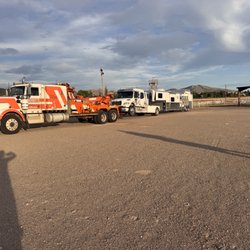 Denny's Wrecker Service