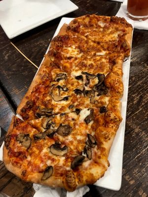 Quincy’s Potomac Bar & Grille by null