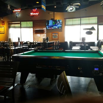4th & Mill - American Near Me - Rancho Cucamonga, California