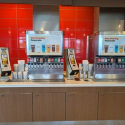 McDonald's - Clean soda station at the McDonald's, Charleston