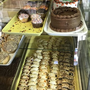 Easton Baking - Yum - Bakeries Near Me - Easton, Pennsylvania Easton Baking - Yum - Bakeries Near Me - Easton, Pennsylvania