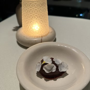 Nicole - Mulberry sorbet with white mint - Modern European Near Me - Istanbul, 34