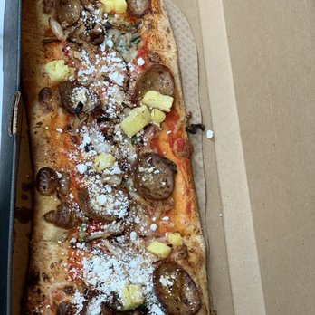 Hotel Hive - &pizza has great pizza. Here's my sausage pineapple goat cheese pizza with spinach and vegan cheese. - Hotels Near Me - Washington, DC, District of Columbia