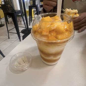 Bingsu Bingsu - Mango bingsu - Ice Cream & Frozen Yogurt Near Me - Arcadia, California