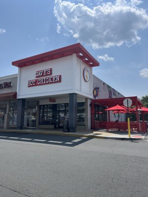 Dave’s hot chicken by null