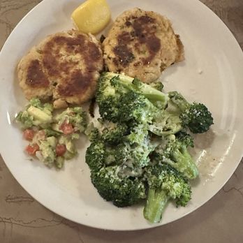 Ted's Montana Grill - Crab cakes - American Near Me - Indianapolis, Indiana Ted's Montana Grill - Crab cakes - American Near Me - Indianapolis, Indiana