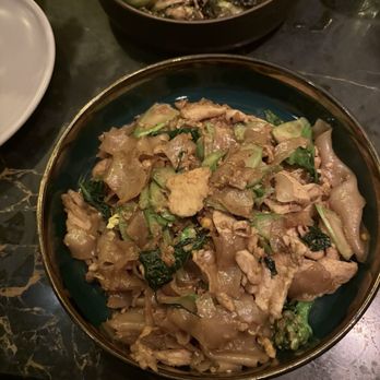 CHADA - Chicken Pad See Ew - Thai Near Me - West Village, New York