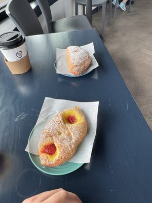 Dos Hermanos Cafe by null