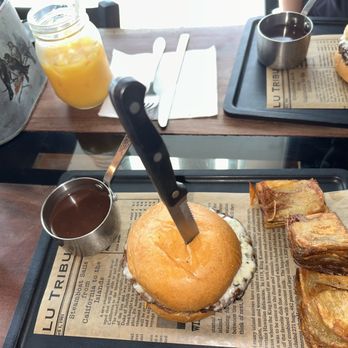 Farmhouse Cafe - Wagyu burger with potato cakes! - Breakfast & Brunch Near Me - Honolulu, Hawaii
