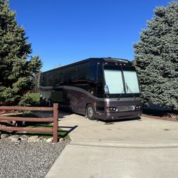 Wolf Creek Run Motorcoach Park - Large beautiful level spaces with WiFi, water dump and power