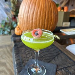 Ros Niyom Thai Restaurant - Halloween special cocktails : Sip ur Poison