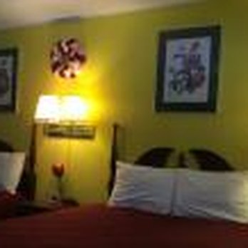 Perry's Motel & Cottages - Hotels Near Me - Intervale, New Hampshire