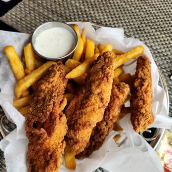 Pauma Bay Cafe - Chicken strips - Cafes Near Me - Pauma Valley, California