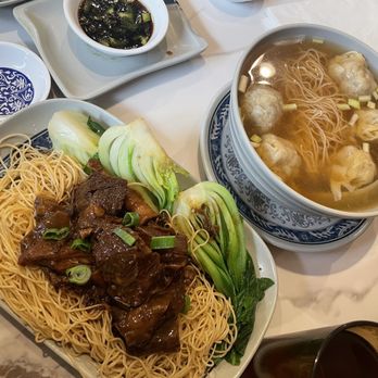 Mike's Noodle House - Beef Brisket Noodles with Veggie. Wonton Noodle Soup - Cantonese Near Me - Seattle, Washington Mike's Noodle House - Beef Brisket Noodles with Veggie. Wonton Noodle Soup - Cantonese Near Me - Seattle, Washington