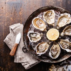 Captain's Seafood Boil - Raw Oysters