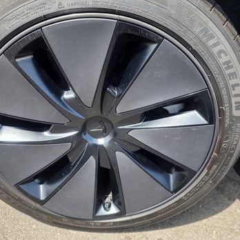 Floyd Mobile Auto Touch Up - Wheel & Rim Repair Near Me - Ontario, California Floyd Mobile Auto Touch Up - Wheel & Rim Repair Near Me - Ontario, California