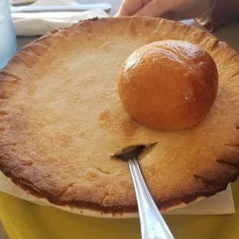 The Overlook Restaurant - Chicken pot pie - American Near Me - Leavenworth, Indiana
