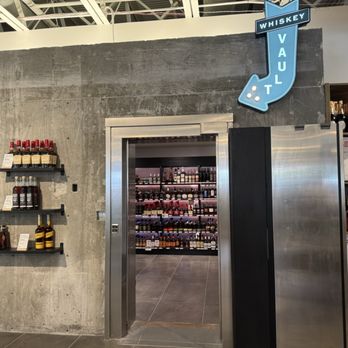 The Good Pour - Whisky Vault - Beer, Wine & Spirits Near Me - Winter Park, Florida