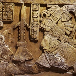 Roemer- und Pelizaeus-Museum - Der Mayaherrscher Yaxchilan