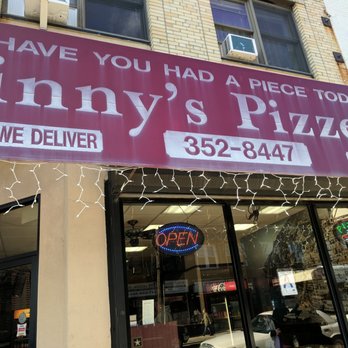 Vinny's Pizzeria - Storefront of Vinny's Pizzeria - Pizza Near Me - Flushing, New York