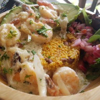 Moons Bar & Tapas - Avocado, garlic shrimp - Wine Bars Near Me - Lajas, Puerto Rico