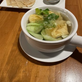 Siam Corner Thai Kitchen & Pho - Wonton Soup - Thai Near Me - Windsor, Connecticut