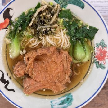 Auntie Qiu Kitchen - Braised Pork Chop Noodle Soup - Dim Sum Near Me - Alhambra, California
