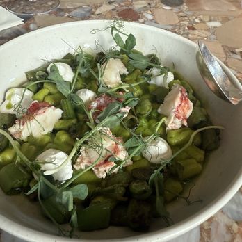 Fum - Cavatelli, poached lobster, sugar peas, ricotta, mint ** - Italian Near Me - Atlanta, Georgia