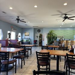 Pho Tam & Grill - Inside