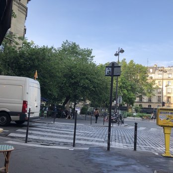 Café Bonne Biere - Brasseries Near Me - Paris, 75