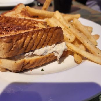Foodie Garage Eatery - Tuna melt - American Near Me - Dubuque, Iowa