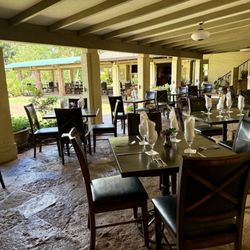 Gaylord's At Kilohana - Outdoor seating