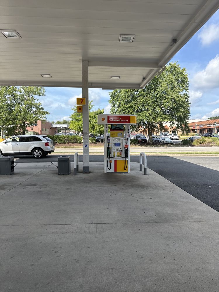 Parkway Shell Logo