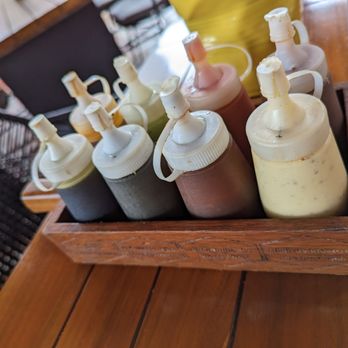 Salum - Tacos come with many sauces! - Mexican Near Me - Cancún, ROO
