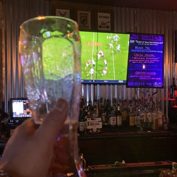 Locals Public House - Bar and TVs to watch your fav sport - Sports Bars Near Me - Riverside, California Locals Public House - Bar and TVs to watch your fav sport - Sports Bars Near Me - Riverside, California