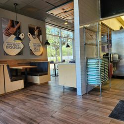 Marco's Pizza - Inside seating area