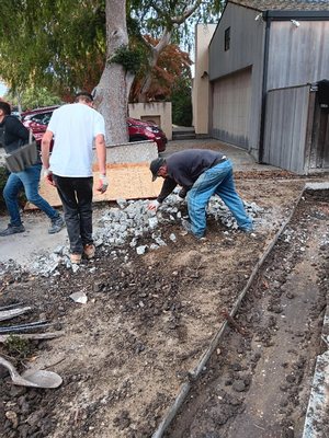 Construction Cleanouts - Our business specializes in construction cleanouts! Give us a call today to schedule an estimate! Construction Cleanouts - Our business specializes in construction cleanouts! Give us a call today to schedule an estimate!