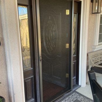 Clear View Mobile Screening - Front door. - Windows Installation Near Me - Costa Mesa, California Clear View Mobile Screening - Front door. - Windows Installation Near Me - Costa Mesa, California
