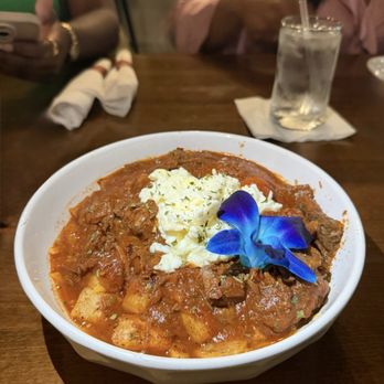 Brunch Room Bistro - Pot Roast Hash (breakfast potatoes, cheese, onion, bell pepper, 2 eggs) - Breakfast & Brunch Near Me - Forney, Texas