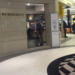 Printemps - Il y a un magasin Burberry au Printemps